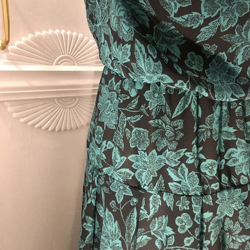 Vintage Dress short sleeve Green and Black Floral Print Sz. 10 Items California