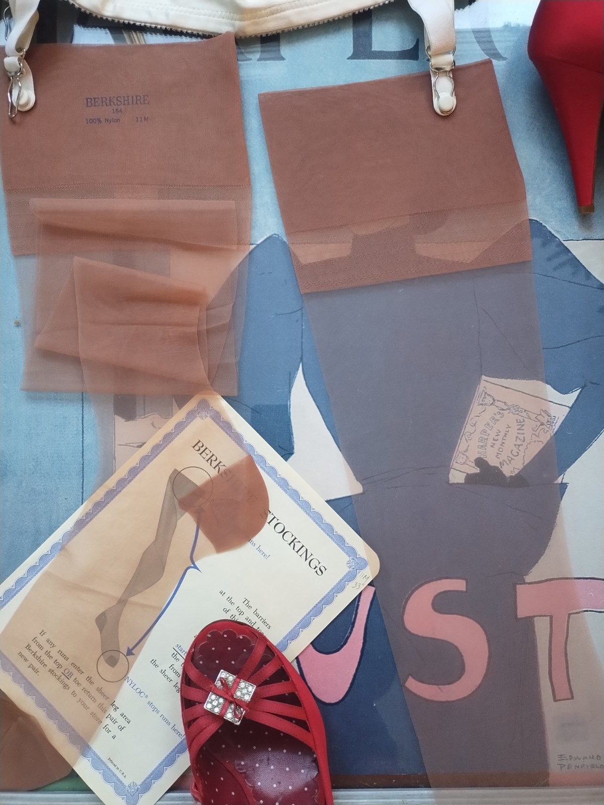 Berkshire vintage stockings – 15 denier RHT FLAT knit SEAMLESS nylon 11M 33&Prime;