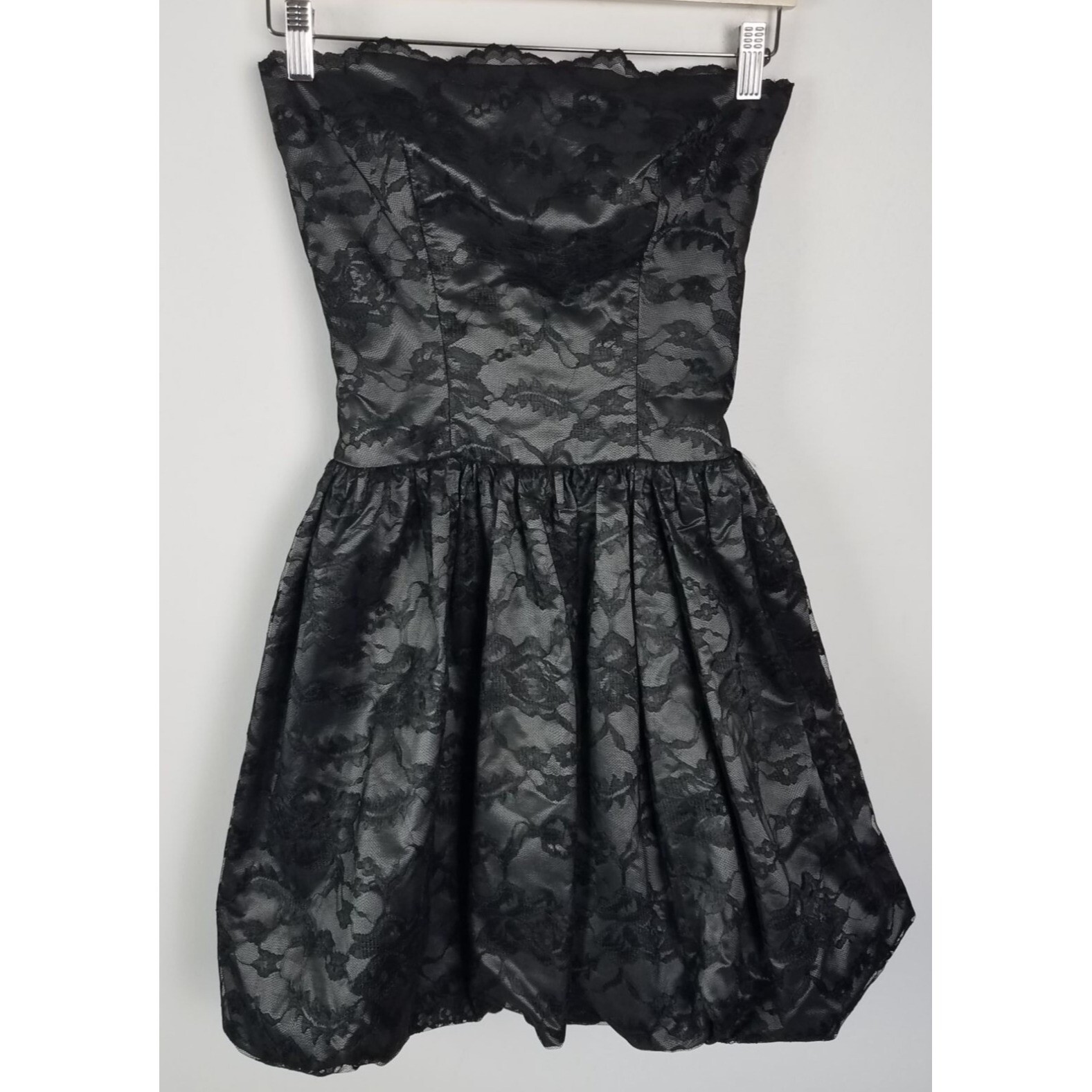 Vtg. House Of Bianchi Women&rsquo;s Sz. XS Black Lace Strapless Bubble Hem Dress