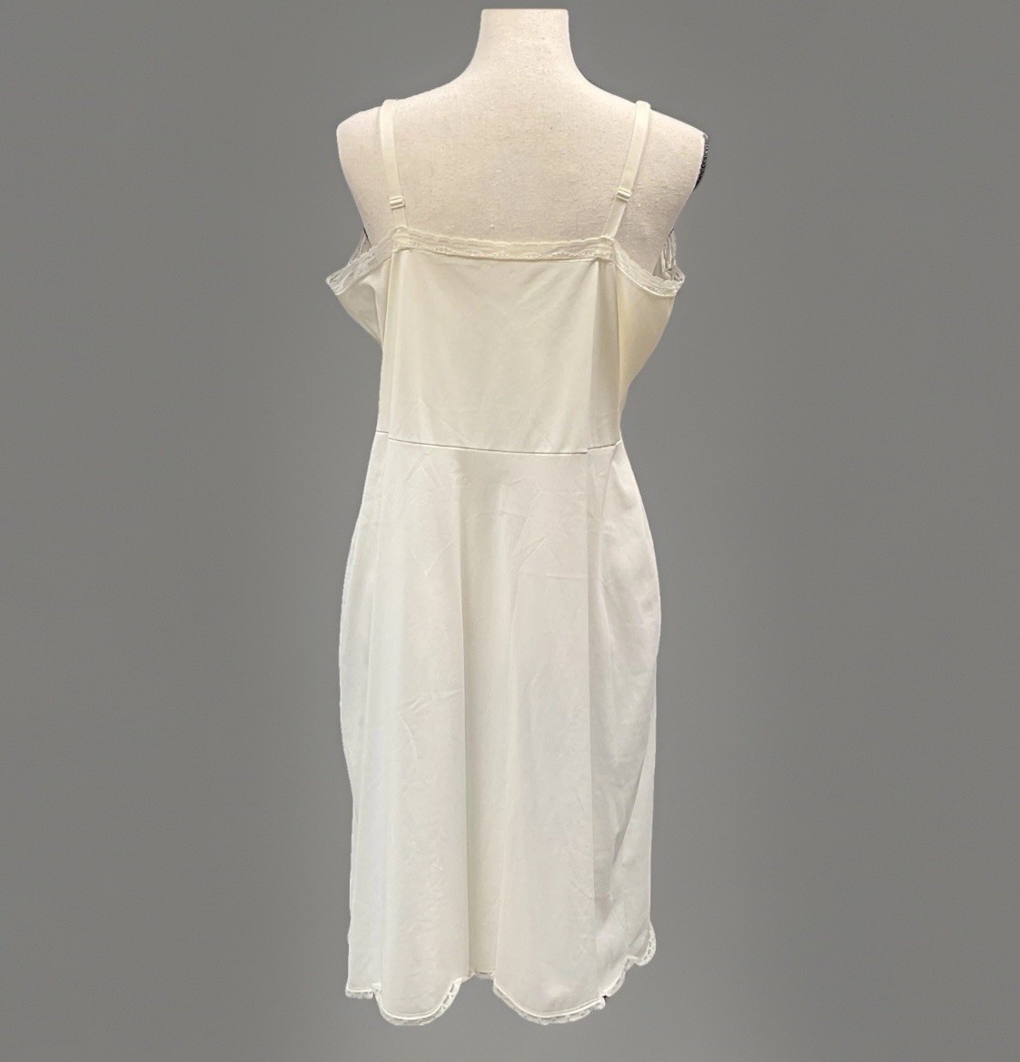 Vintage SHADOWLINE Full Figure White Lace Edge Full Slip Sz 40