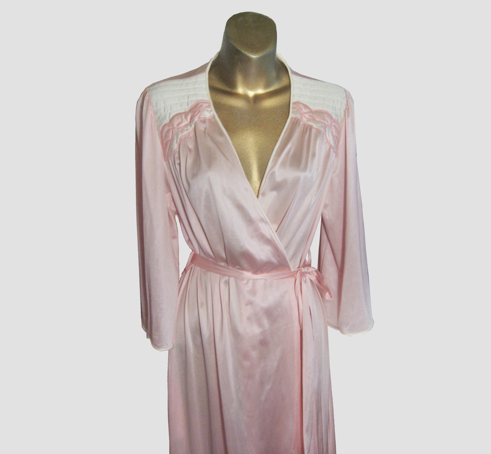 VTG VANITY FAIR PRETTY PINK PEIGNOIR SET LOVELY EVERYDAY LOOK COMFORTABLE USA SM