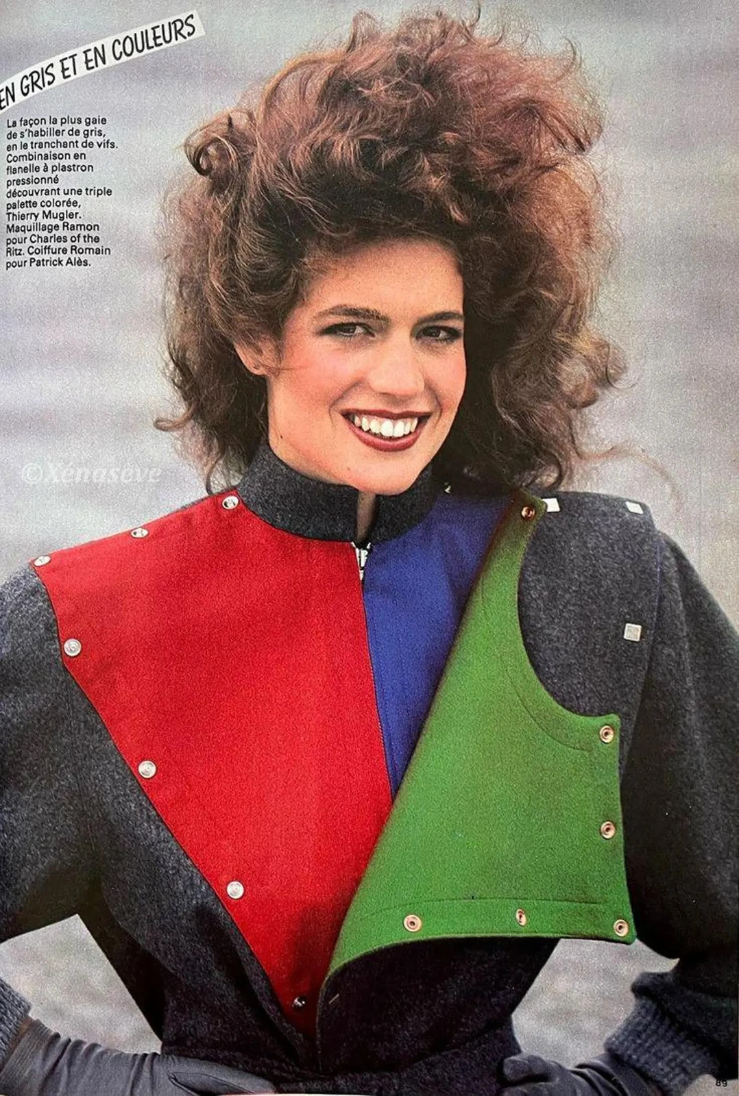 Nice Chloe Designer Vintage Early 80s Chic Gray Red Statement Sweater