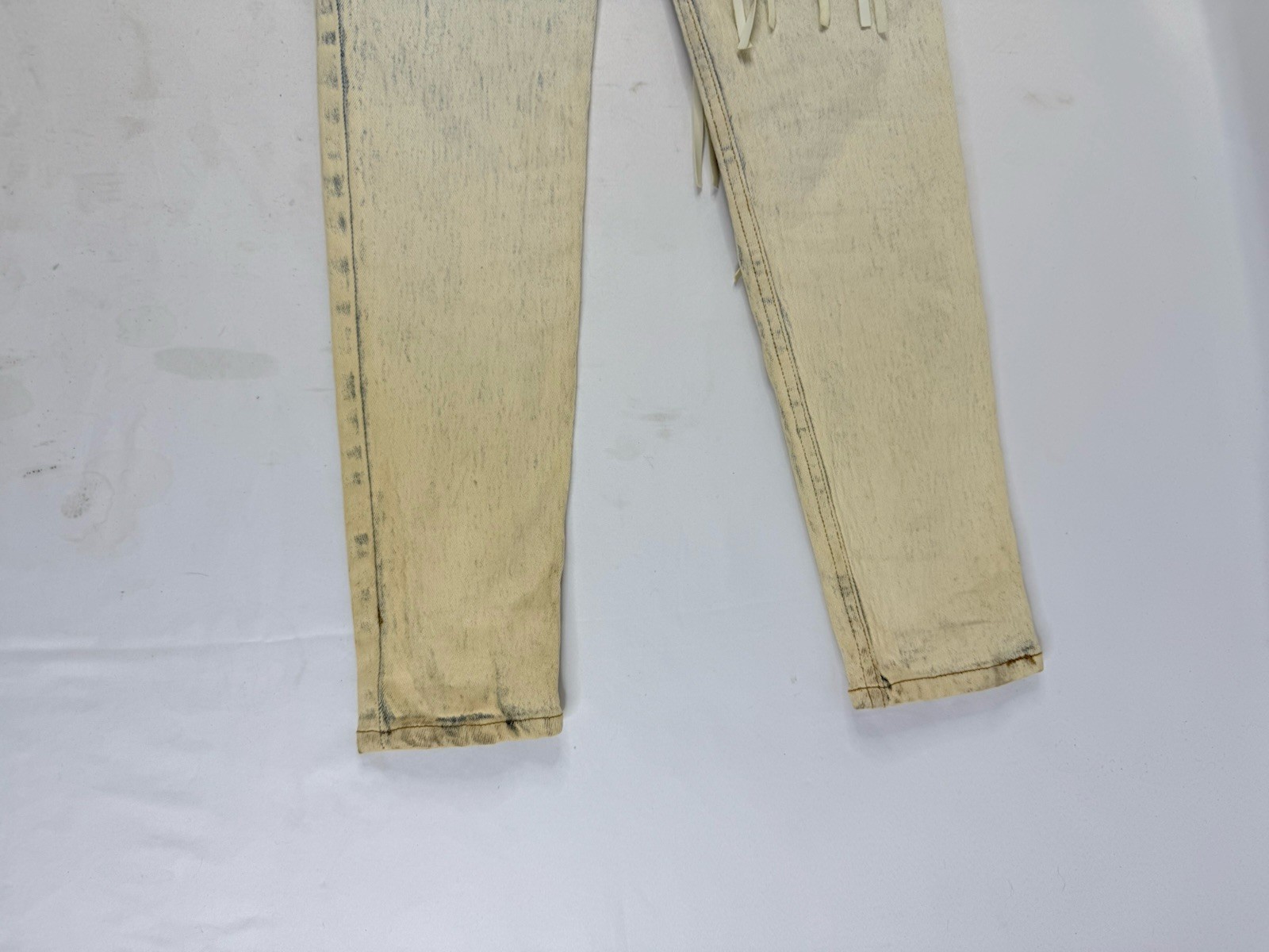 Vintage 90s Acid Stonewashed Jeans Speed Denim Sz 3/4 Frayed Patch Stretch 80s