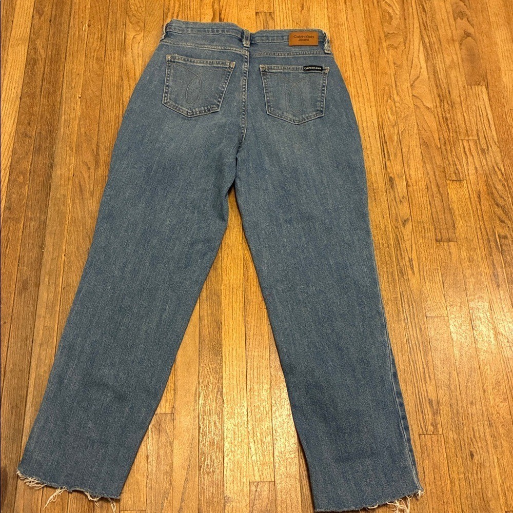 Vintage Calvin Klein Straight Leg Jeans in Medium Blue Wash Size 25