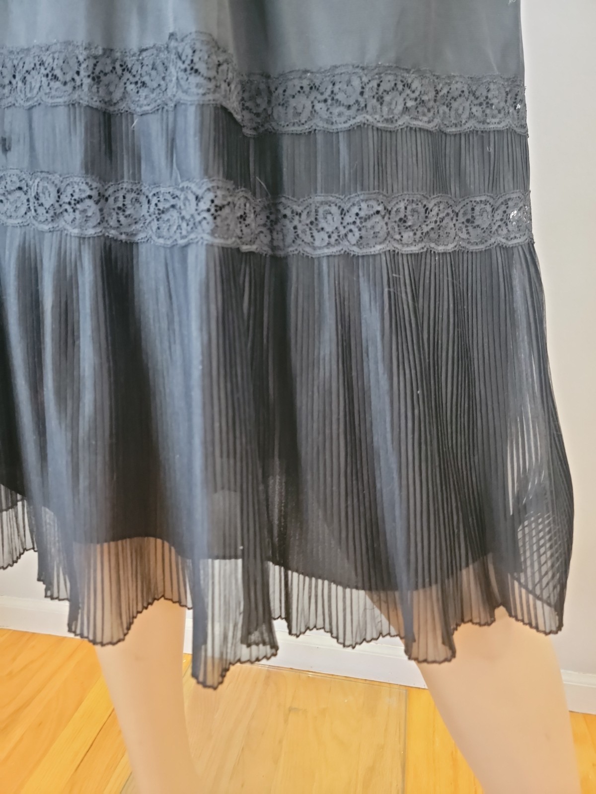Vintage Charmode Tricot Nylon Pillowtab Black Half Slip Pleat/lace Det. Size XL
