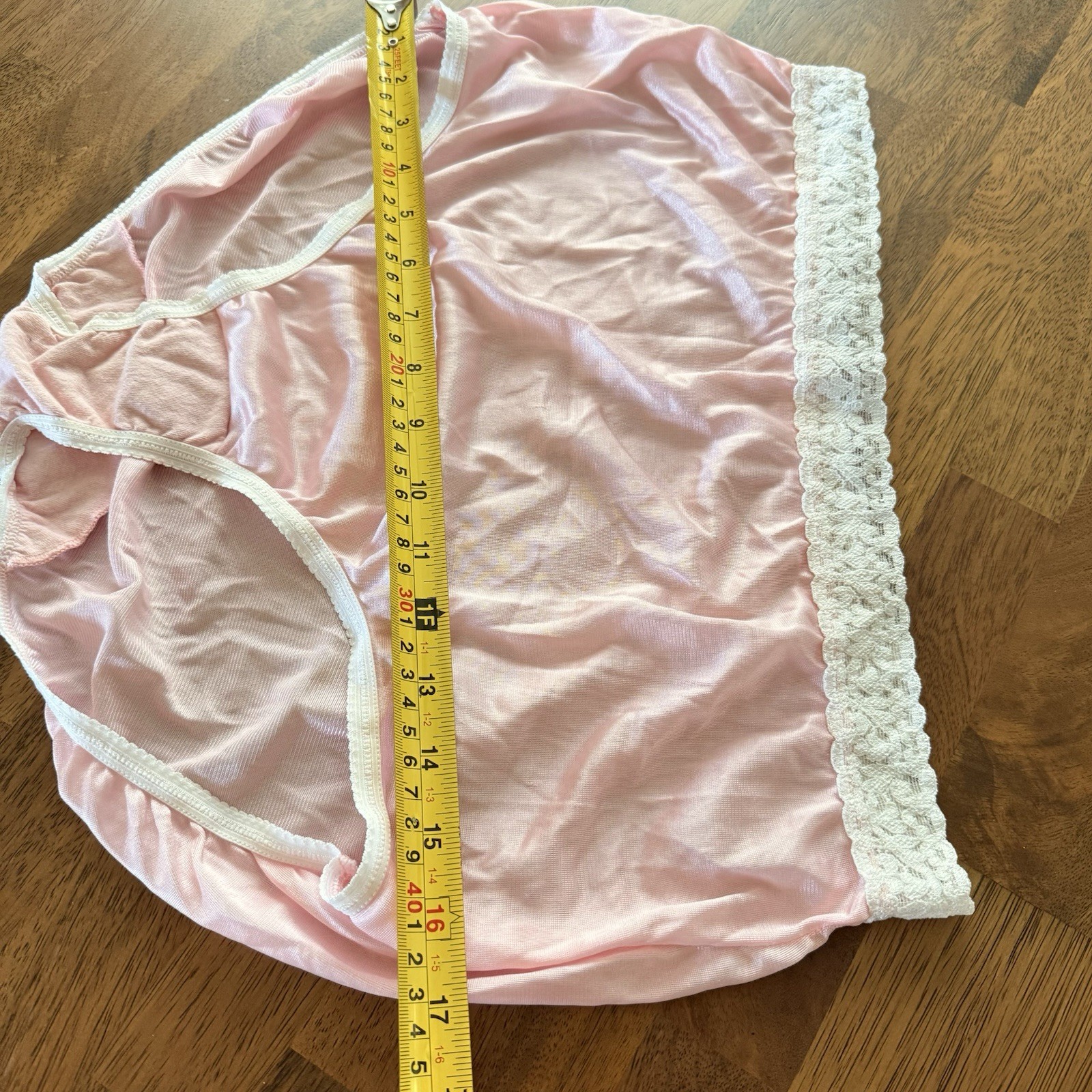 Vintage Fruit of the Loom Panties M/L 6/7 Pink Nylon Lace Mushroom Gusset Brief