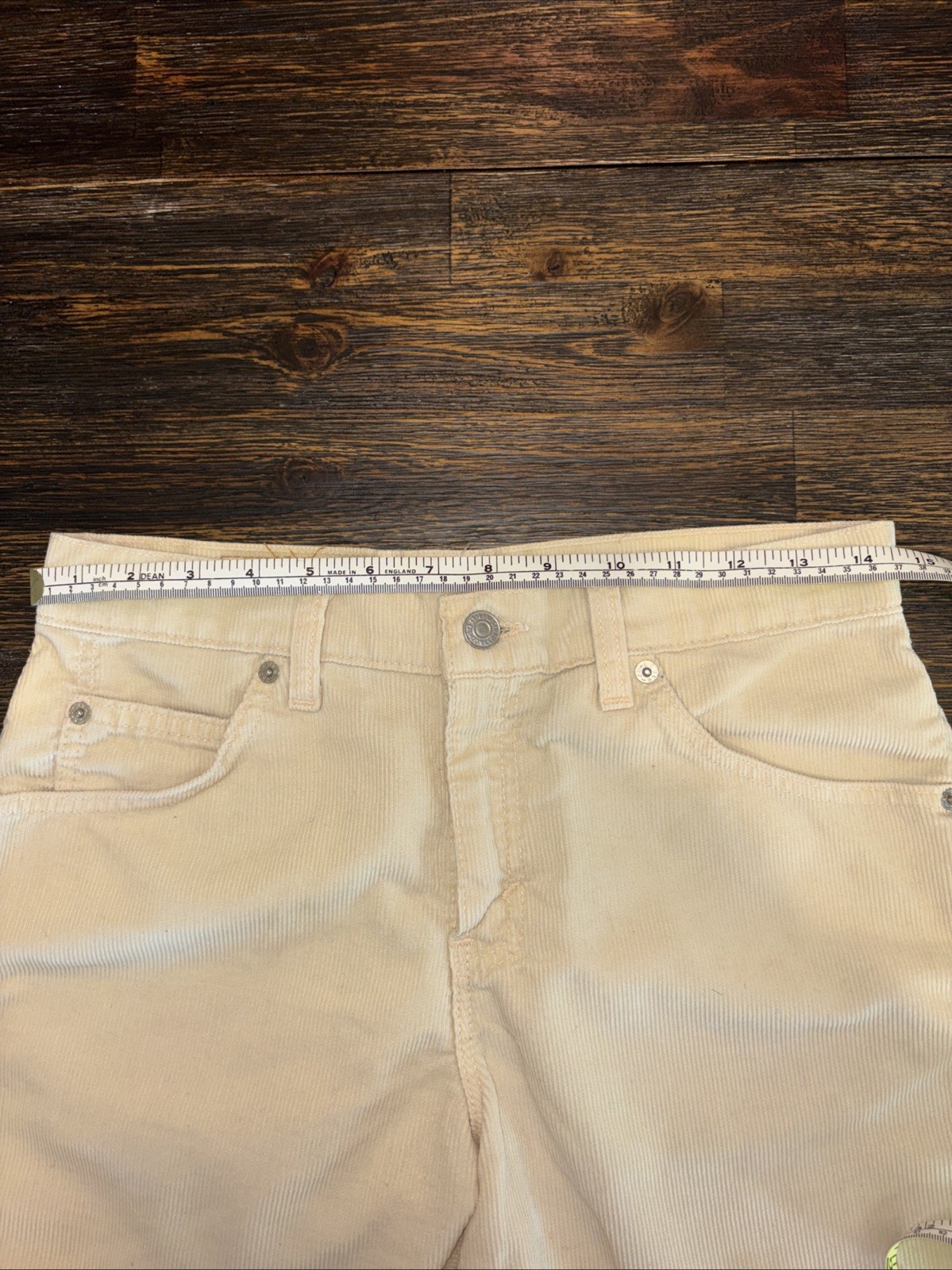 Vintage 90s Levi’s 941 Orange Tab Corduroy Shorts Made In USA Regular Fit Sz 6