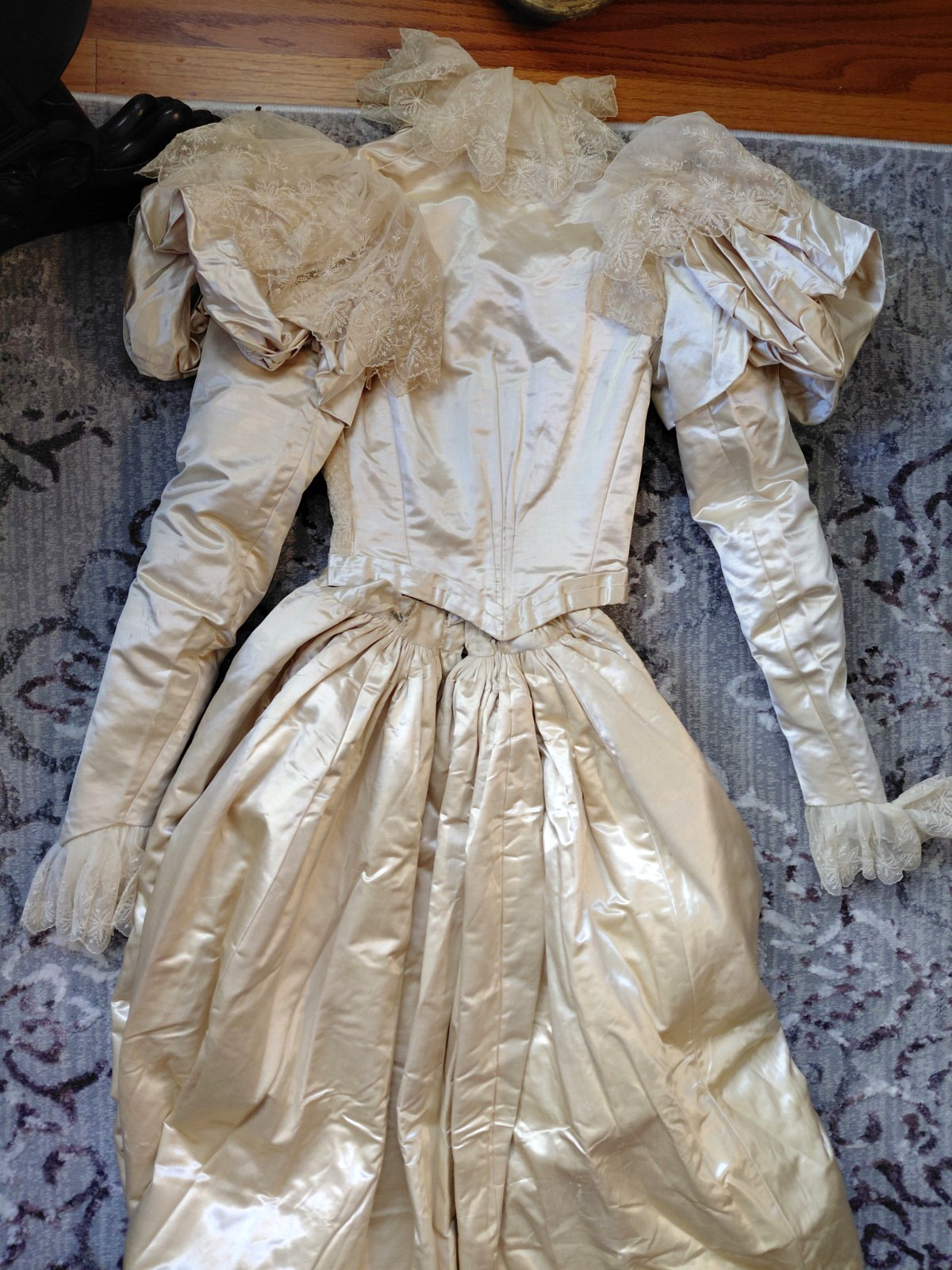 Antique 1890&rsquo;s Satin & Tambour Lace Dress Wedding Ball Gown Leg O Mutton Sleeves