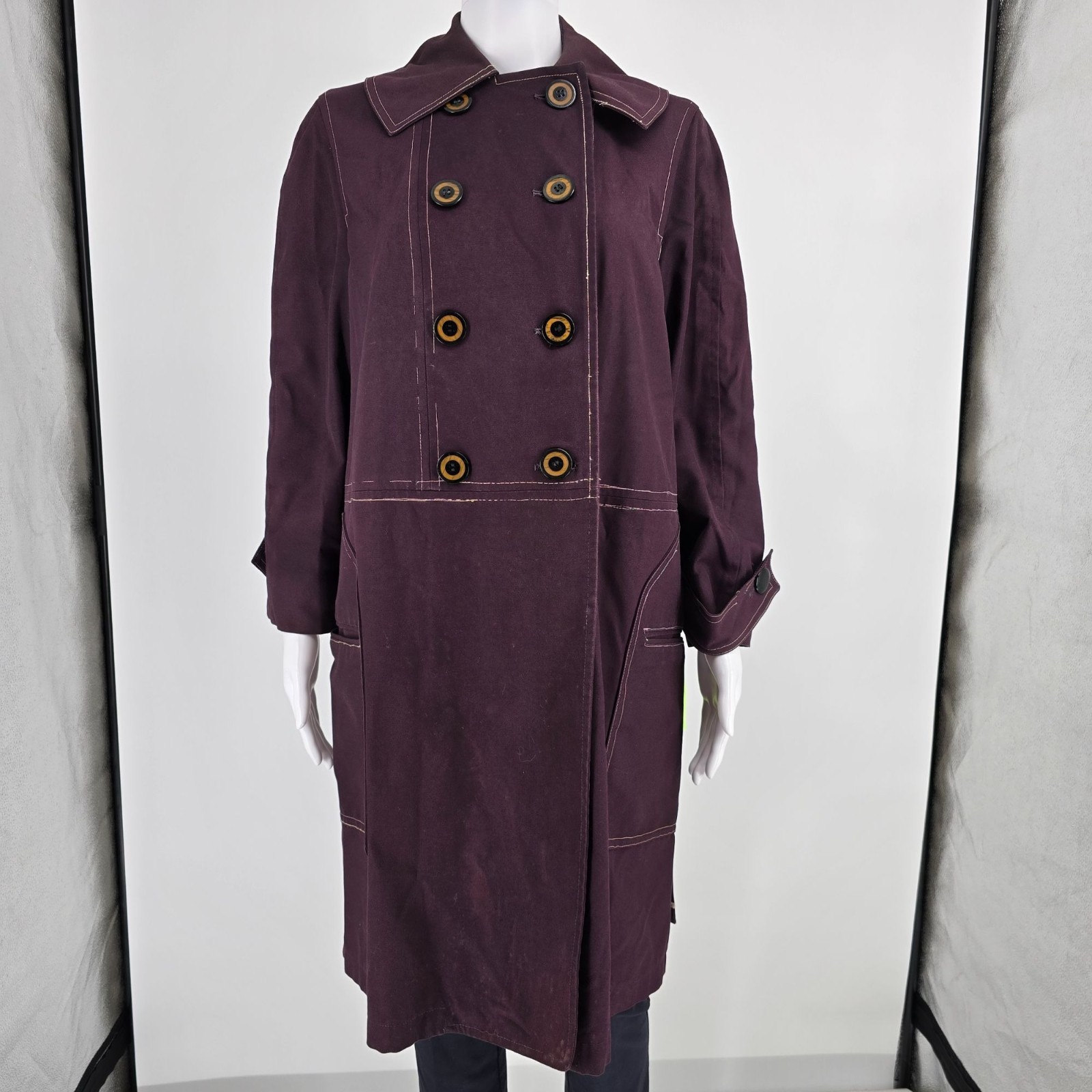 Vintage 1960s Misty Harbor Women&rsquo;s Plum Double-Breasted Mod Trench Coat (12p/L)