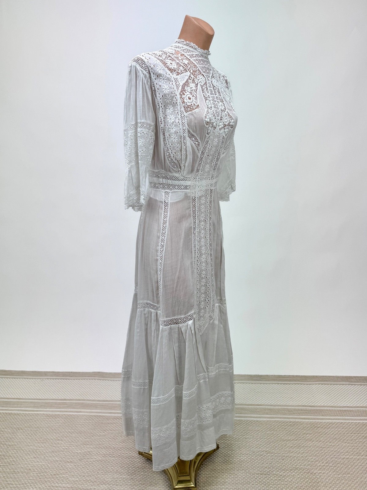 Antique Victorian Edwardian White lace Embroidered Cotton Tea Dress two piece
