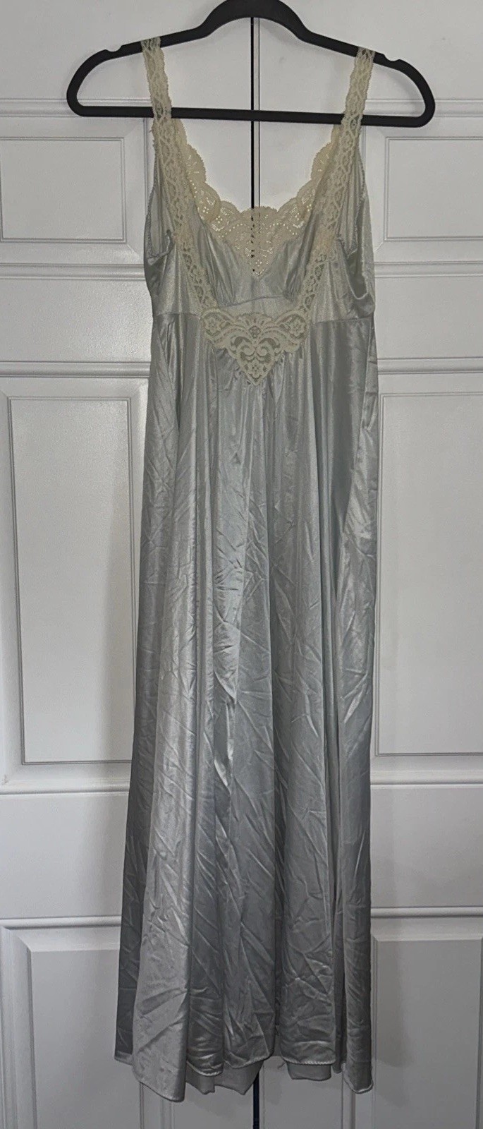 Vintage Miss Elaine Long Lt Blue Nightgown Peignoir Robe Set Petite Union USA