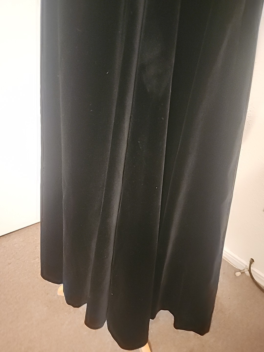 Vtg Laura Ashley Solid Black Velvet Victorian Sweetheart Neck Lined Dress Sz 4