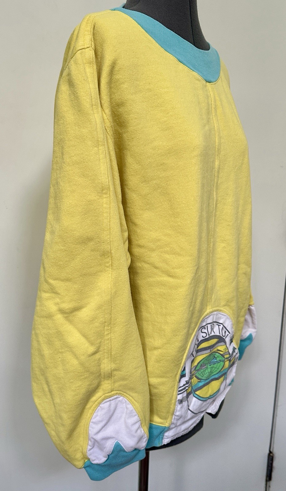 VINTAGE 1980s TON SUR TON OVERSIZED FLEECE SWEATSHIRT YELLOW AQUA STREETWEAR M