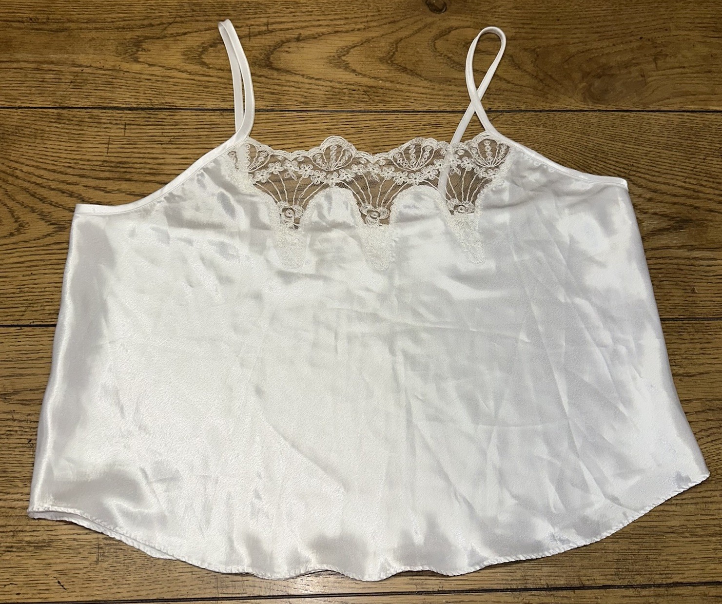Vintage 90’s California Dynasty White Lace Sequin Cami Lingerie Top Women’s L