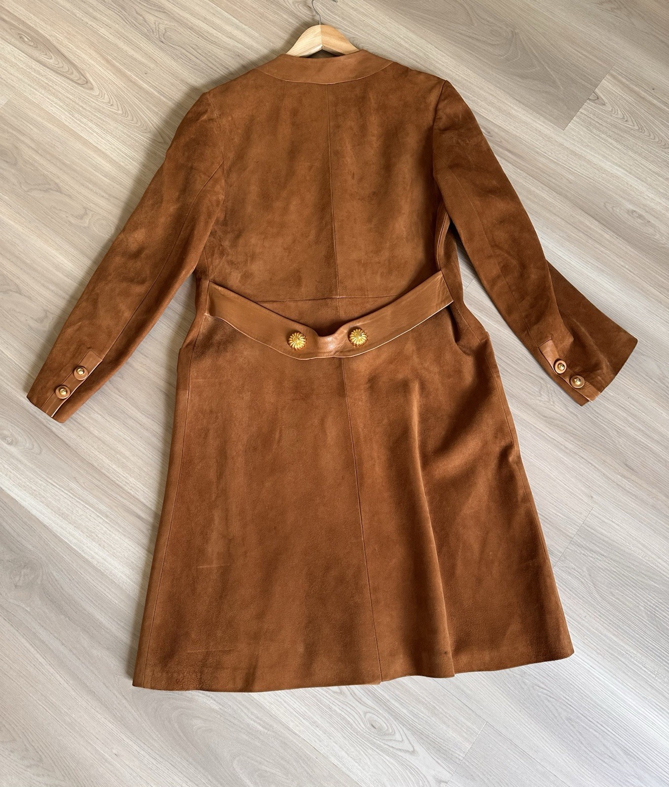 Vintage 1970s LOEWE Tan Suede Leather Maxi Coat Women&rsquo;s 41” Bust