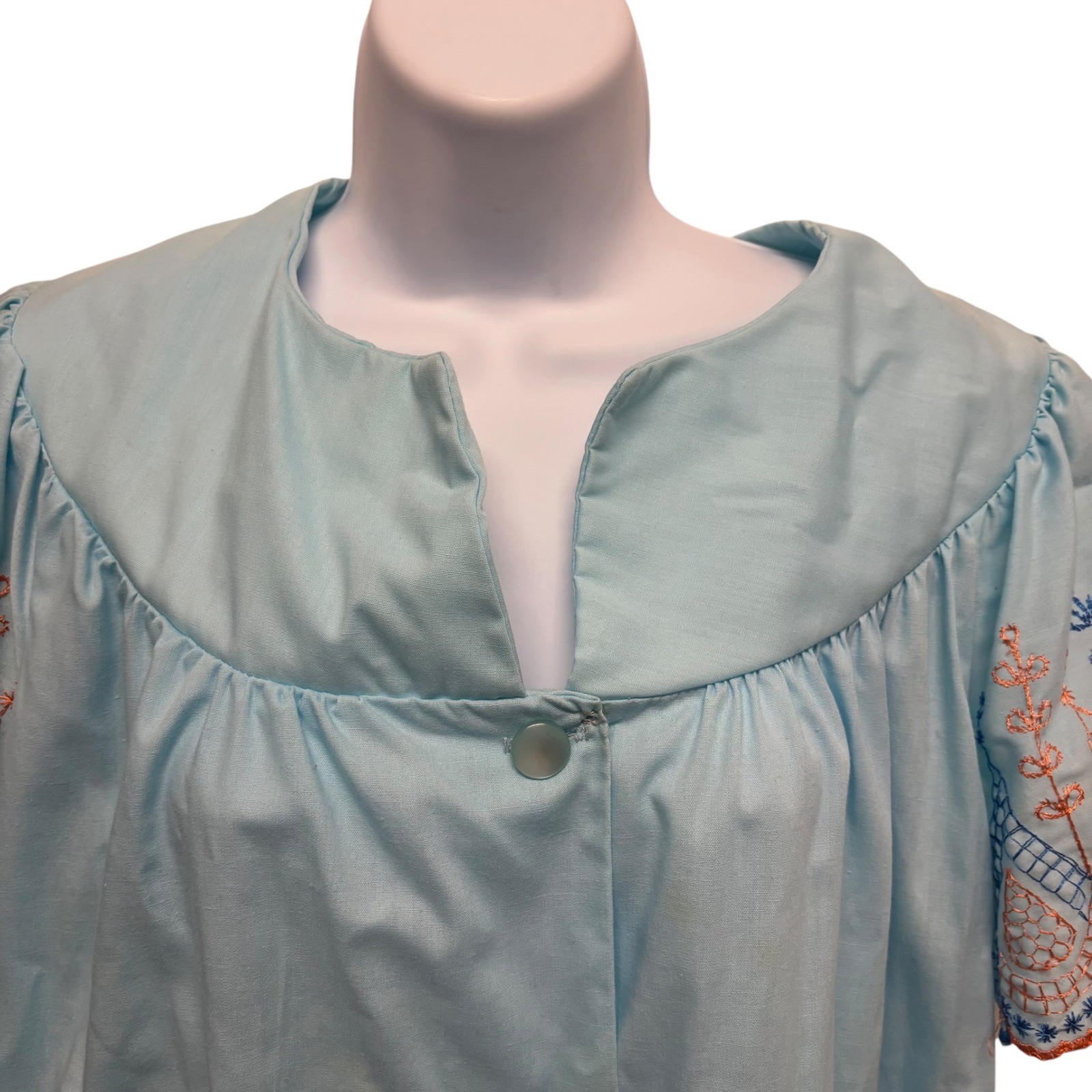 Vintage Light Blue Embroidered Button Front House Dress Robe Pockets Retro L