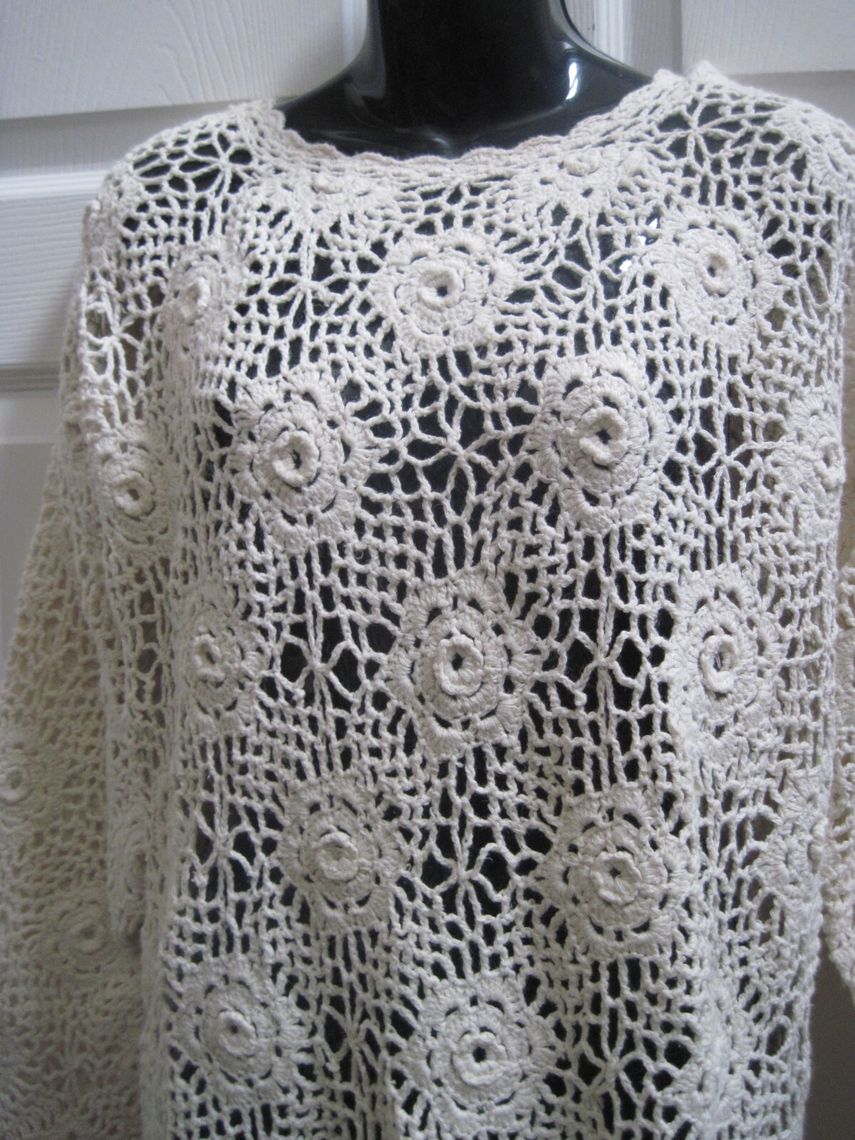 Reference Point Women&rsquo;s Medium VINTAGE Ivory Crochet Knit Top Long Sleeves
