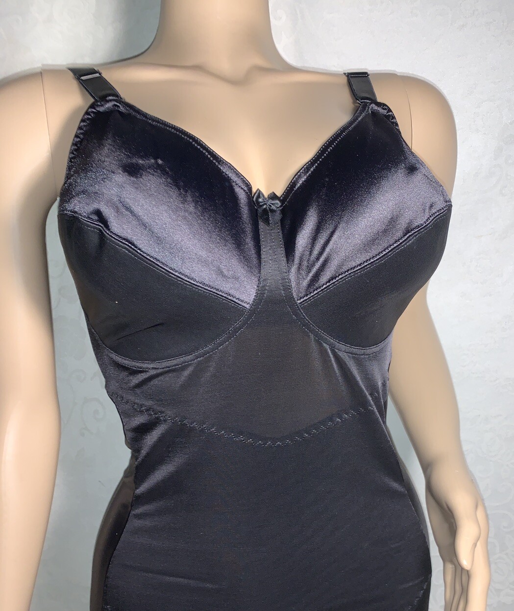 38 DD Vintage Short BLACK Satin Spandex One Pc Girdle Full Bra Slip Briefer