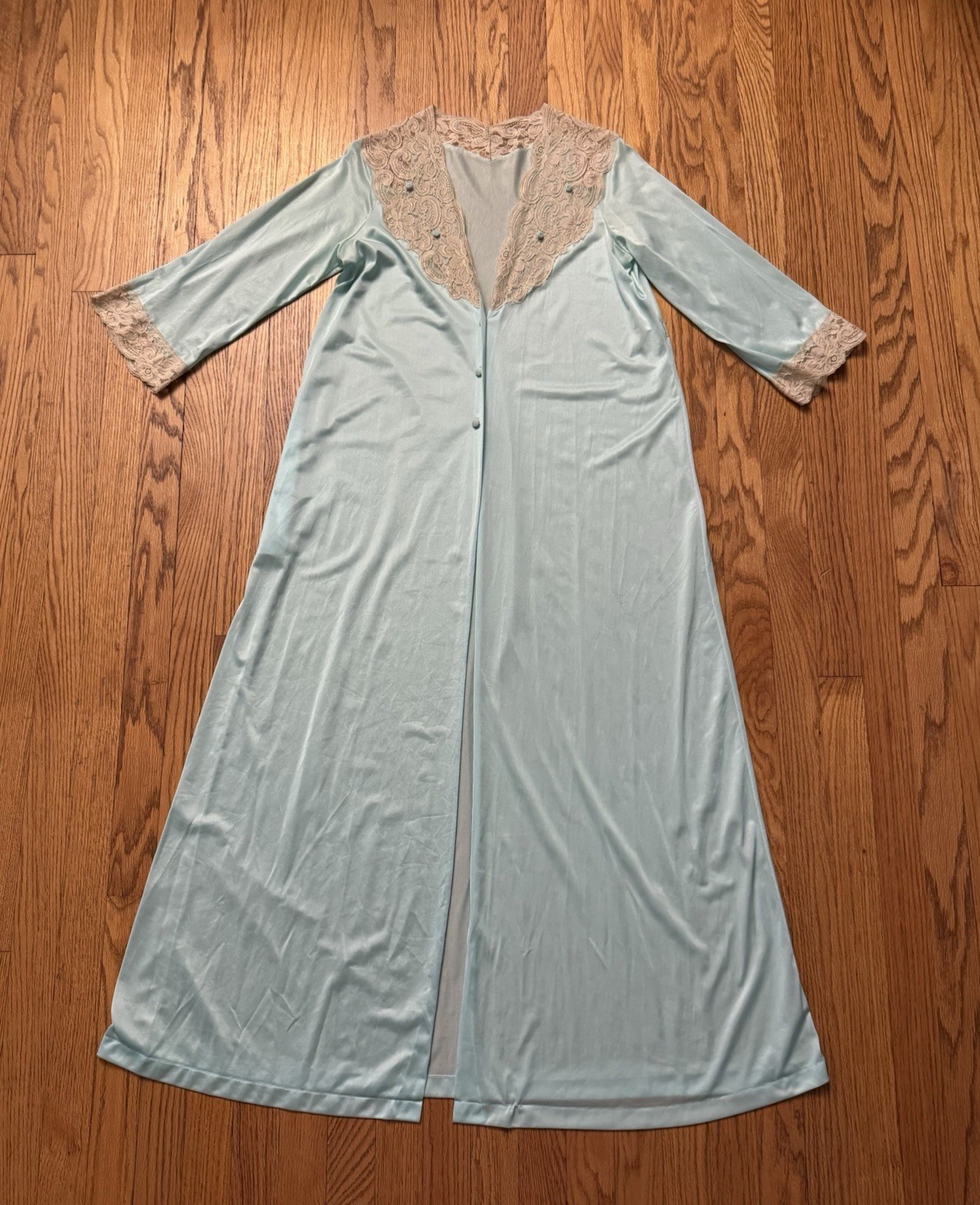 VTG Kayser 60&rsquo;s/70&rsquo;s Nylon and Lace Pastel Blue Robe Boudoir Size Med