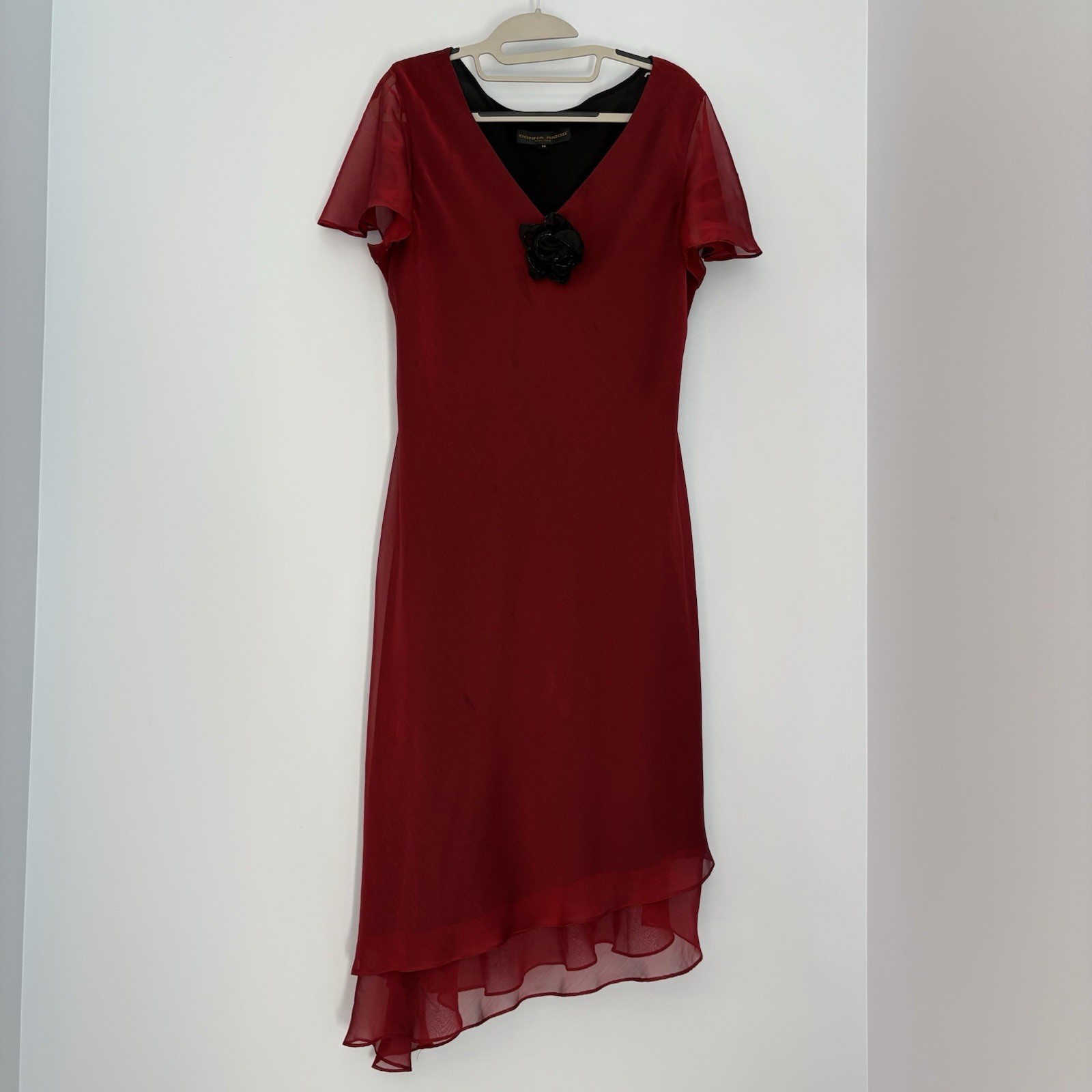 VTG Donna Ricco Dress Size 14 Red Black Rose Brooch Asymmetric Hem Dark Romantic