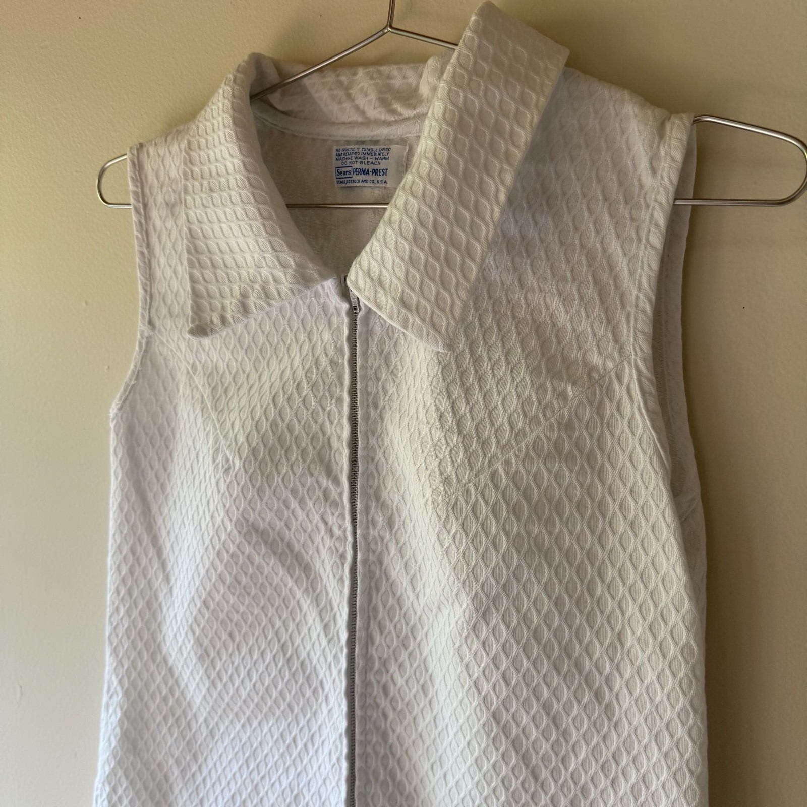 Vintage 1960s Sears Perma-Prest White Waffle Knit Zip-Front Shift Dress with But