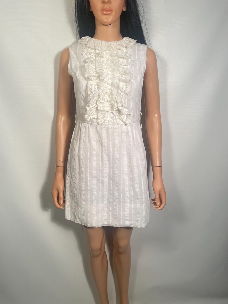 Vintage 1960s White Frilly Lace Mod Cotton Mini Dress Size XS/S