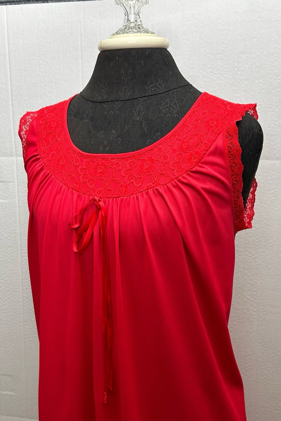 VTG Peignoir Set Pinehurst Red Sheer Long Nightgown with Sheer Robe Size Small