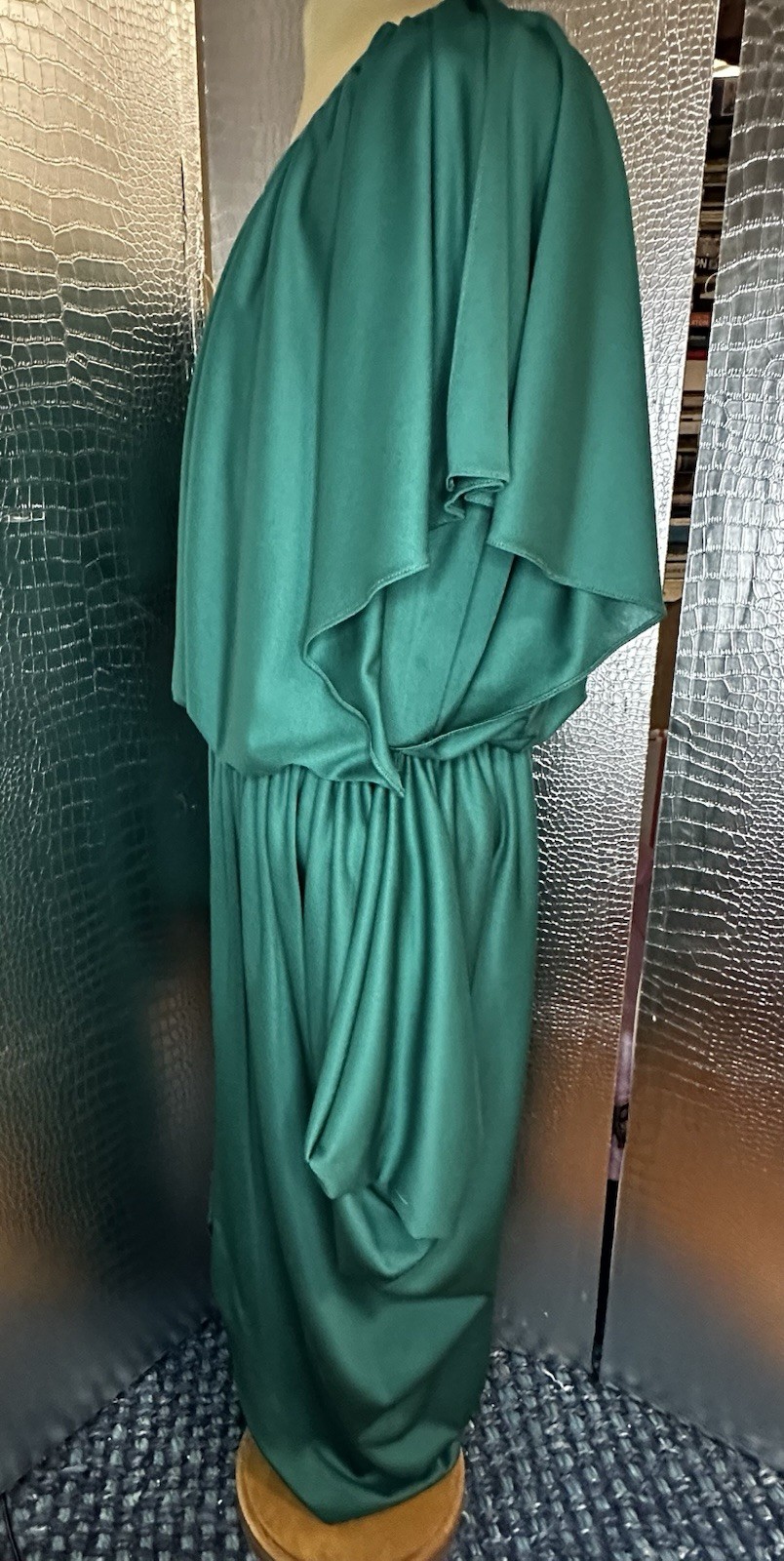 Vintage Green 80s Dress Handkerchief Hem Flutter Sleeves Scoop Neck Size Med-Lg