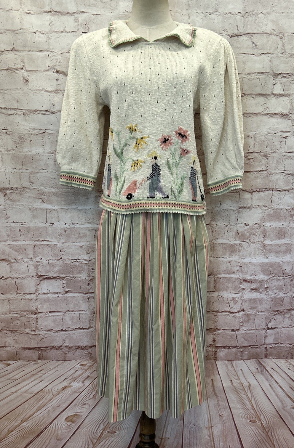 VTG Cullinane Peter Pan Collar Short Sleeve Sweater Skirt Set Gardening Cottage