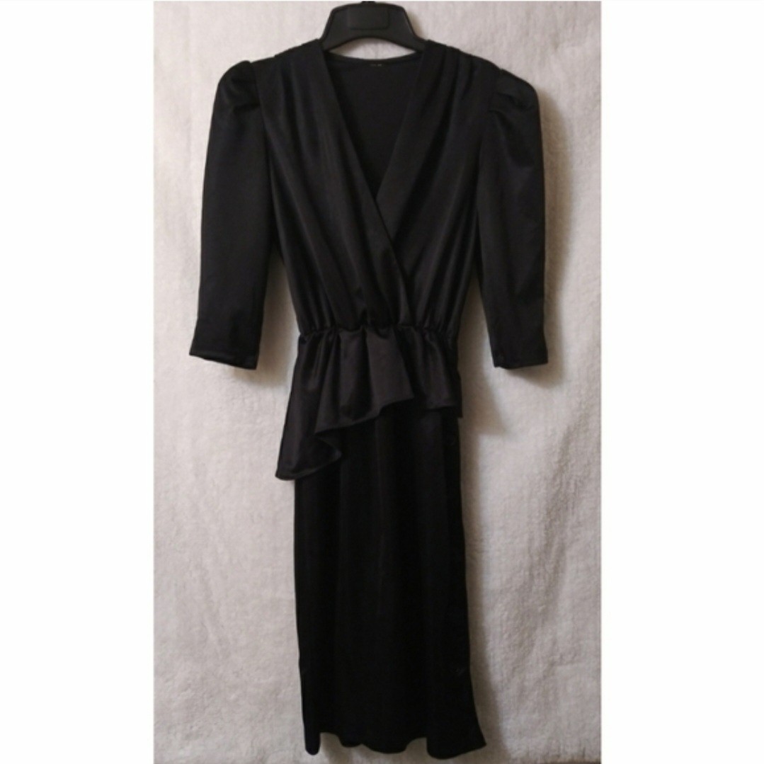 Women&rsquo;s Vintage 80&rsquo;s-90&rsquo;s Black Satin Finish Ruffle/Pleated Dress Size 7-12