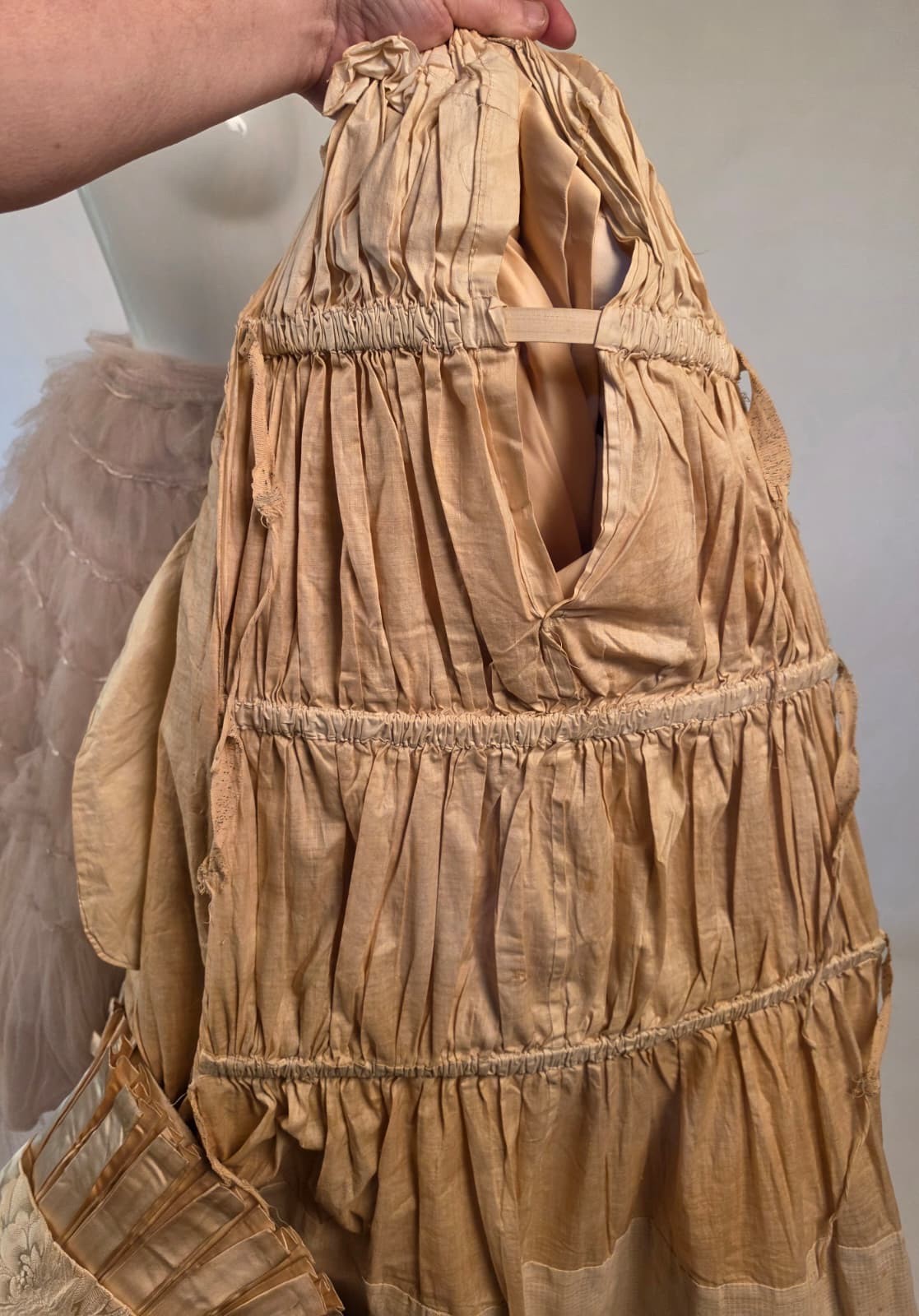 VICTORIAN 1880’S 2 PC ROSE PATTERN SILK BROCADE BUSTLE WEDDING DRESS W TRAIN