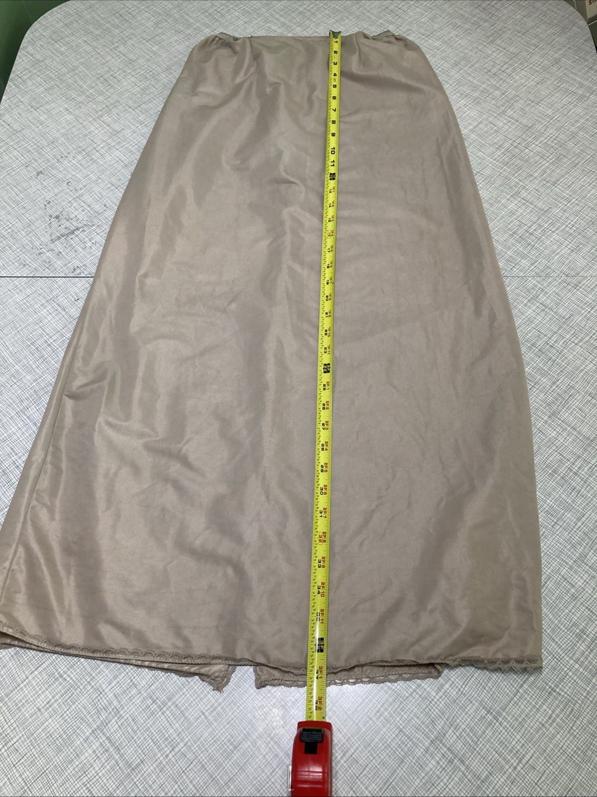 Vtg 70s Vassarette Long Half Slip Medium Tall Beige Nylon Tricot Maxi Slit 0114