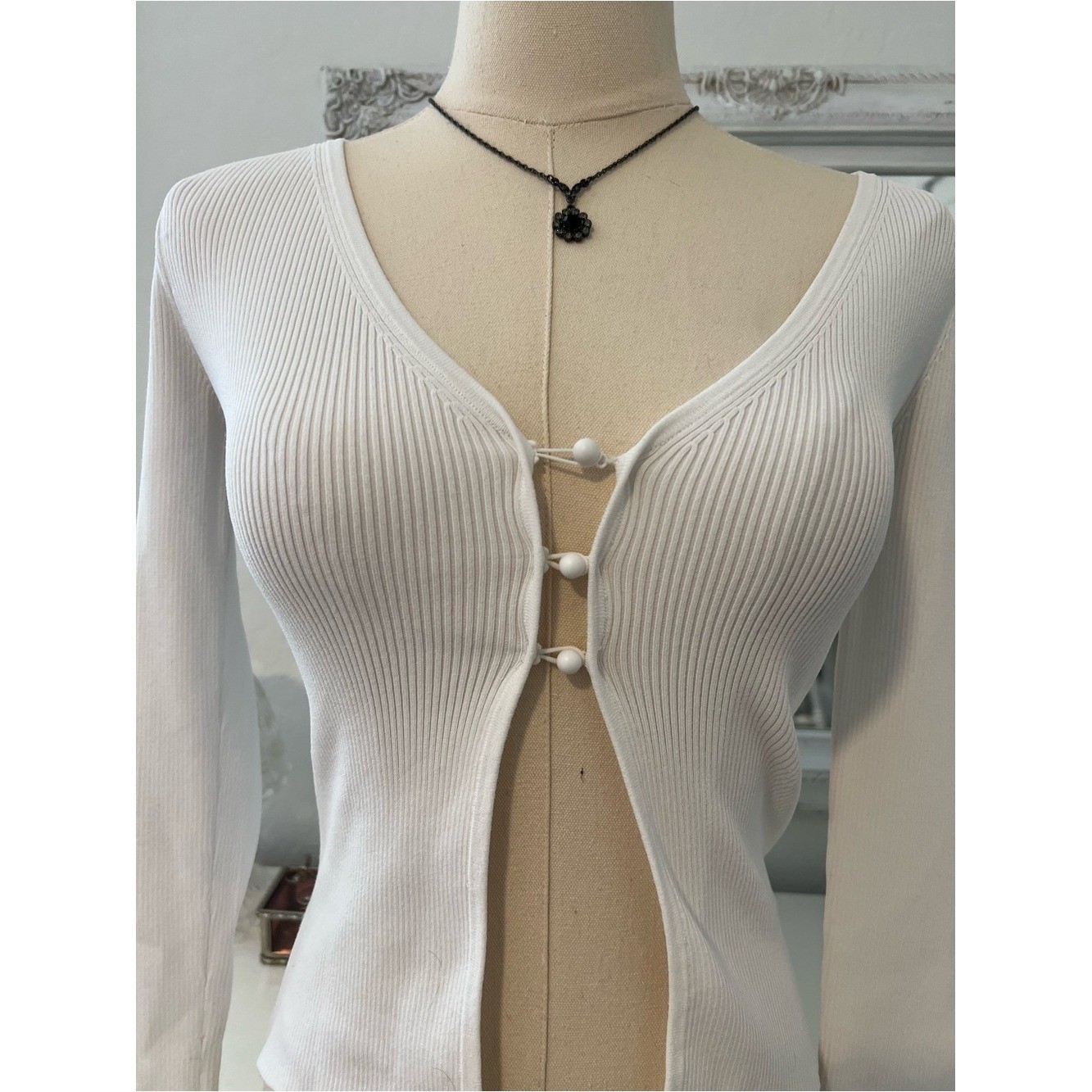 vintage express white button front long sleeve top/cardigan