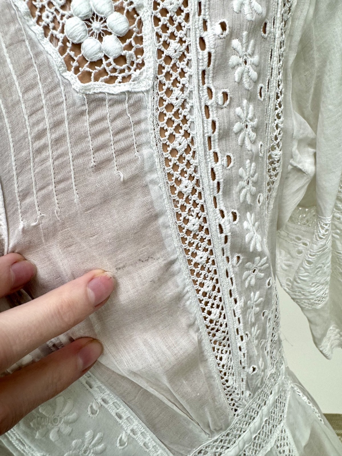 Antique Victorian Edwardian White lace Embroidered Cotton Tea Dress two piece