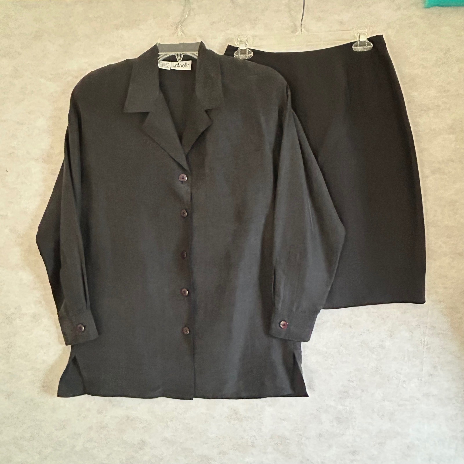 Rafaella Womens 100% Silk 2 Piece Set Shirt and Skirt Black Medium RN 62018