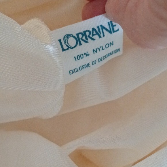Lorraine vintage nylon Nightgown Embroidered Lace Collar S