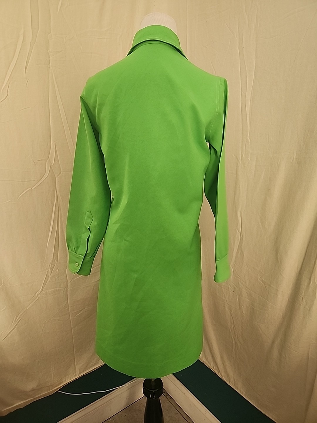 Sir James Hong Kong 1970s lime green long-sleeve collared shirt dress Small