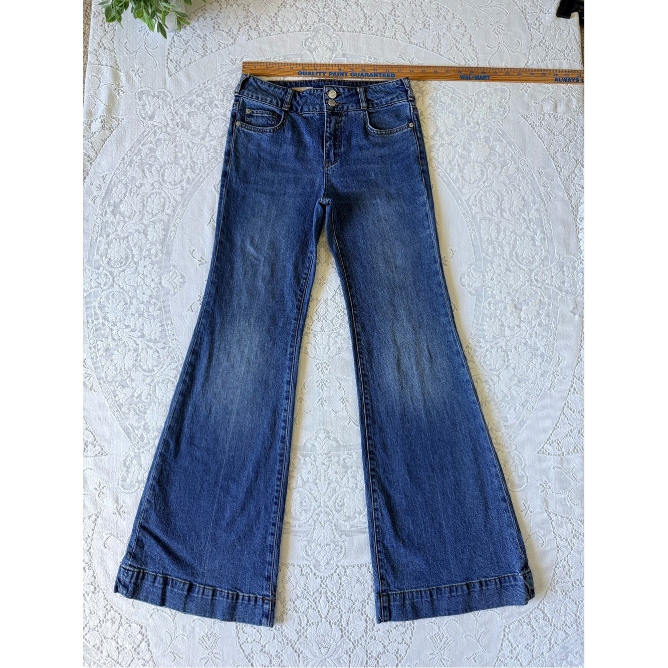 Pilcro Anthropologie Double Button Flare Jeans Medium Wash Size 26 Boho