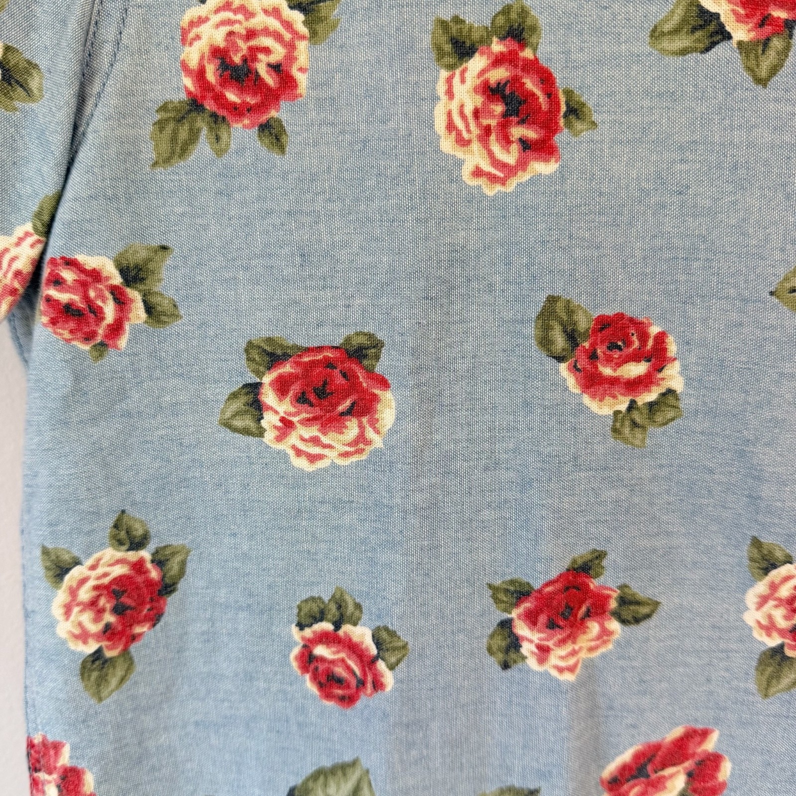 Vtg 90s Shirt Chambray Button Up Floral Cottagecore Roses Blue Cotton S/M