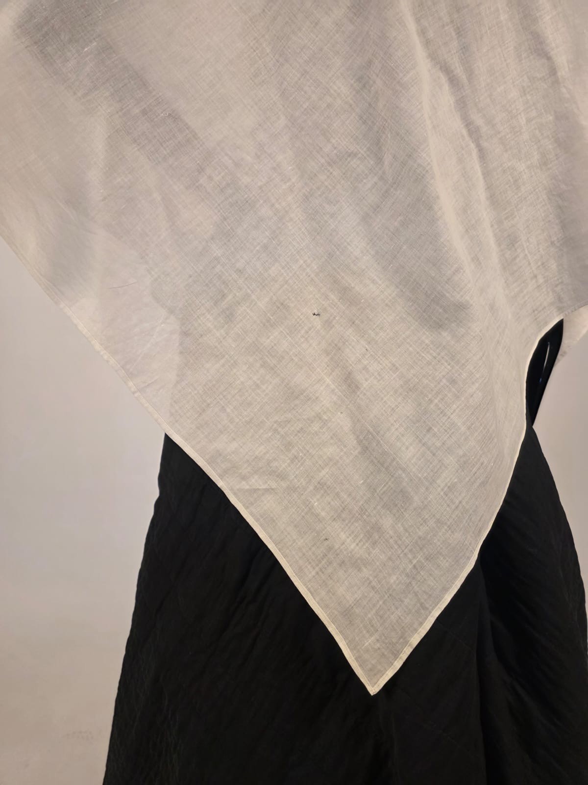 HAND SEWN MID 19TH C PLAIN MUSLIN TRIANGLE SHAWL FOR DRESS