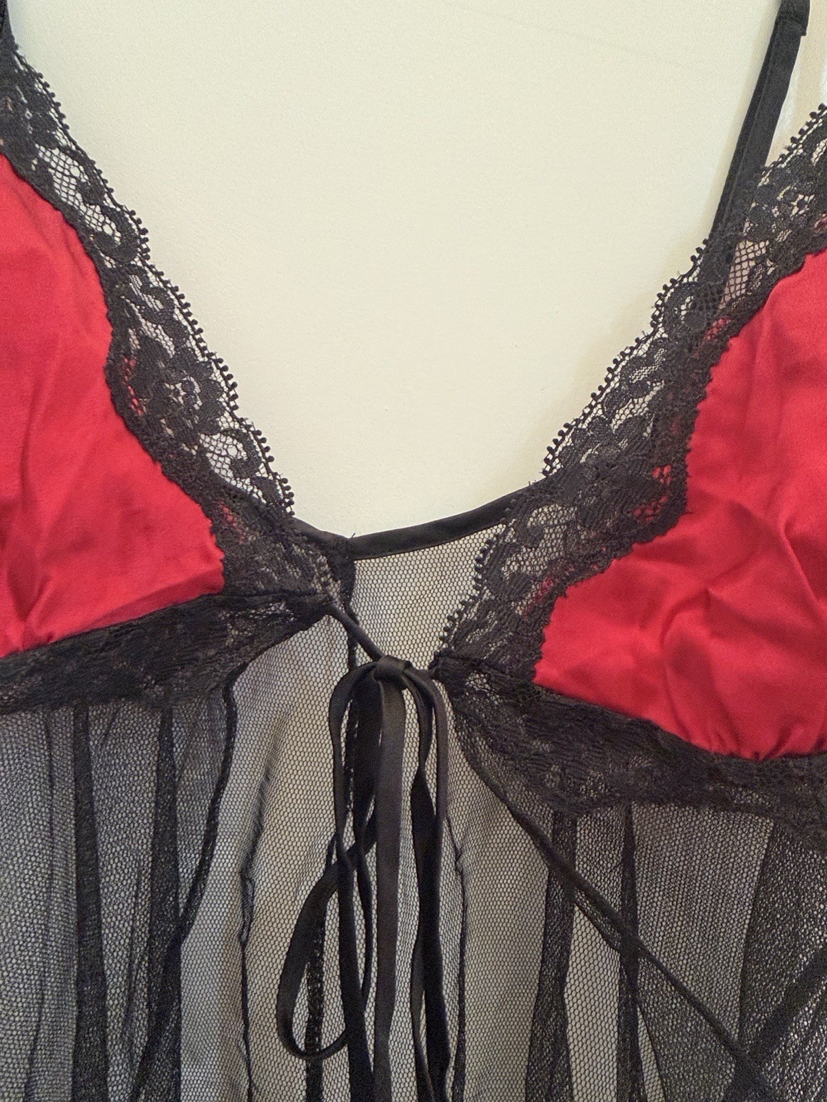 Vtg 2001 VICTORIA’S SECRET Red Silk Black Mesh Babydoll Flyaway XS Y2K Archival
