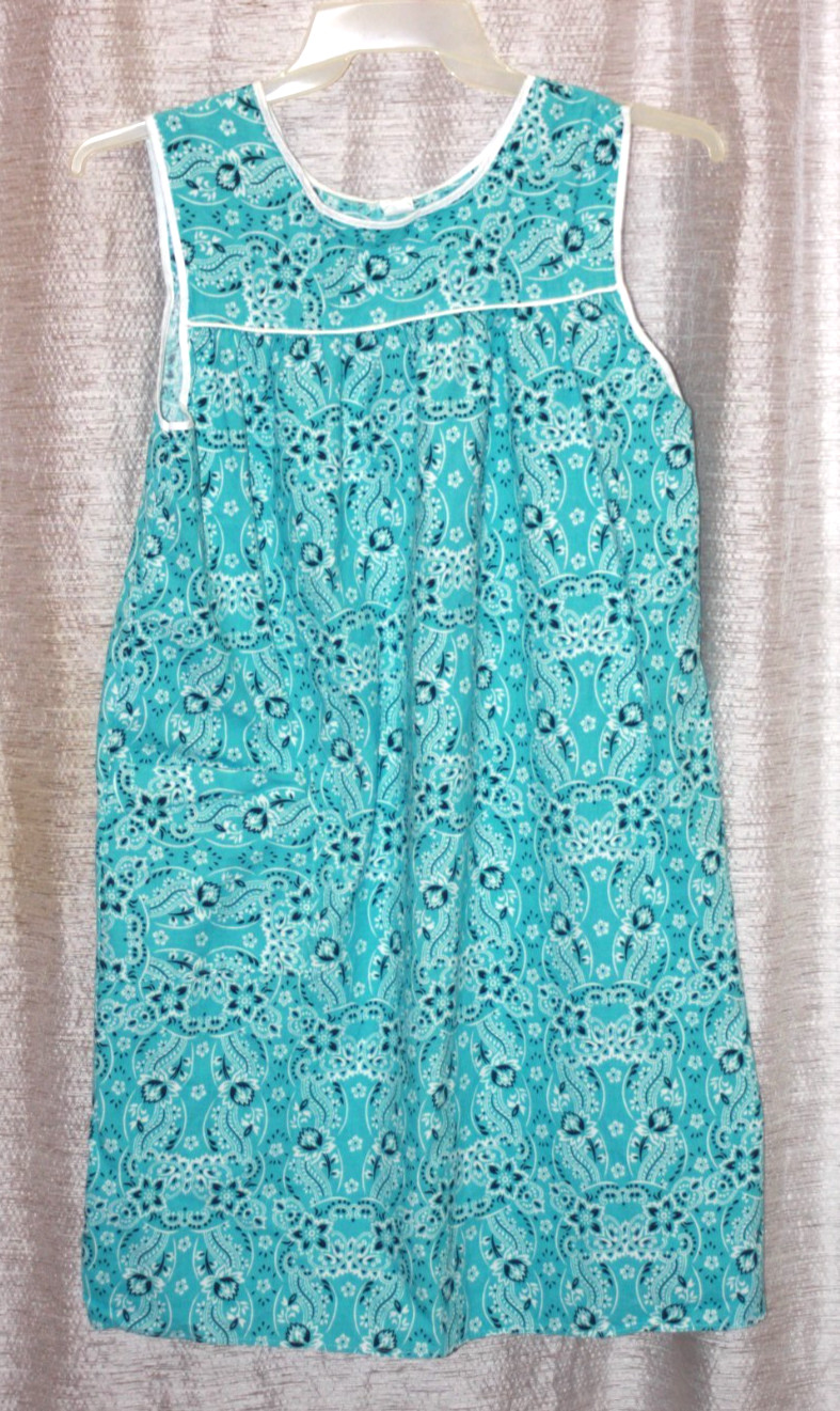Women&rsquo;s Blue Muumuu Housedress Lounger Duster w Pocket Vintage sz L 20&Prime;x36&Prime; NWOT