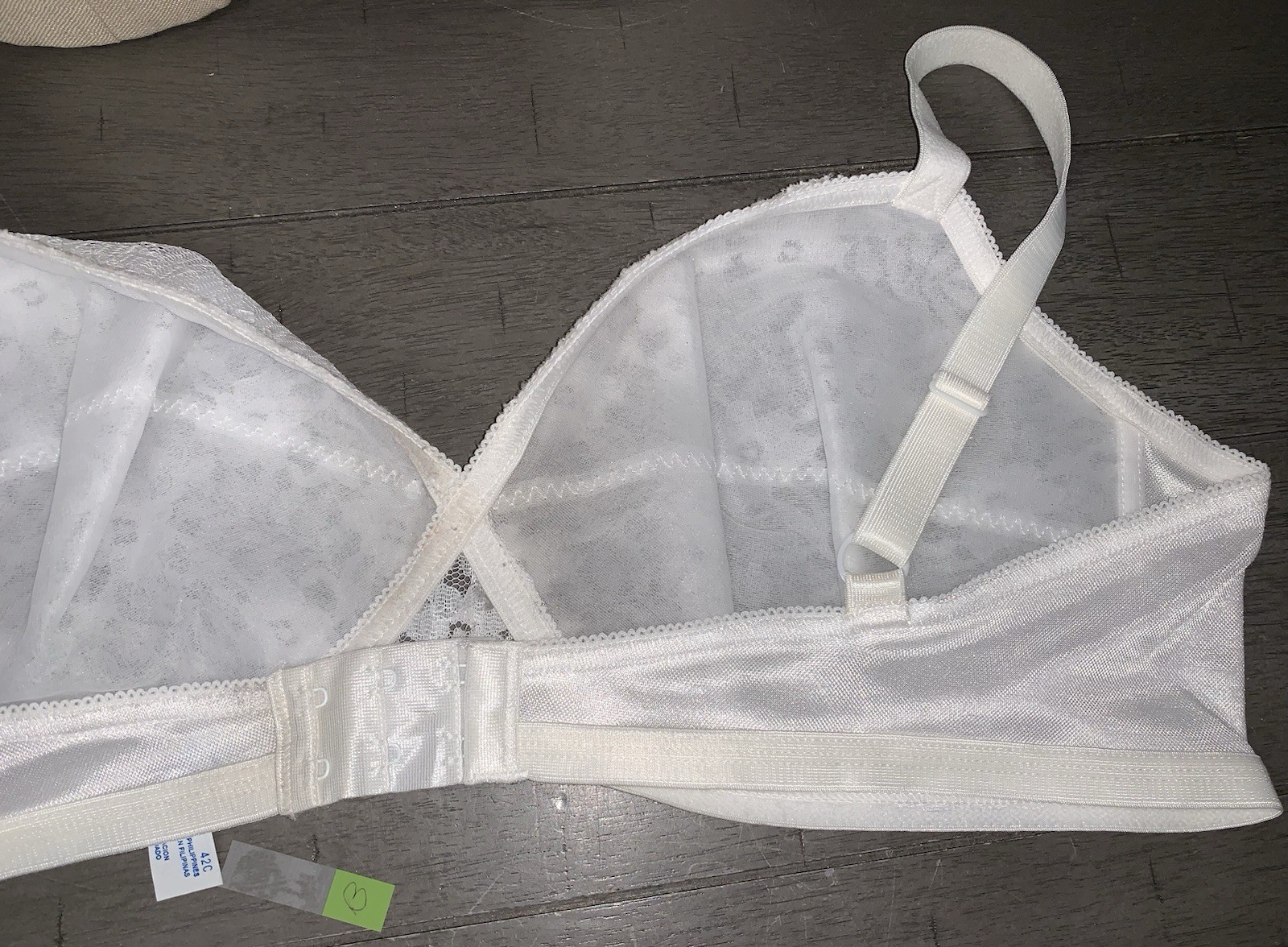 A8 NOS 1722 WALMART SIMPLY BASIC 42C CLASSIC WHITE MODEST PROMO BRA GRANNY LACE