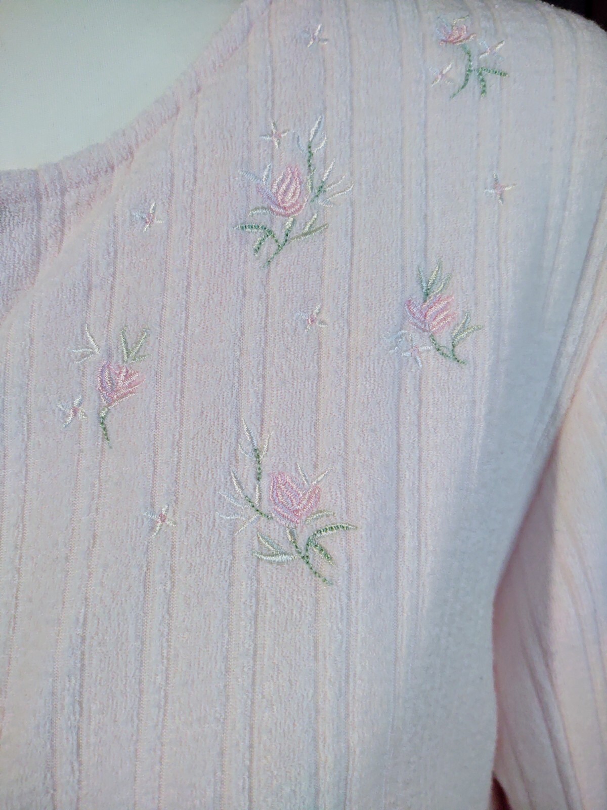 Vtg Miss Elaine Heavenly Bodies Terry Robe Snap Closure Pink W/ Embroidery Sz M