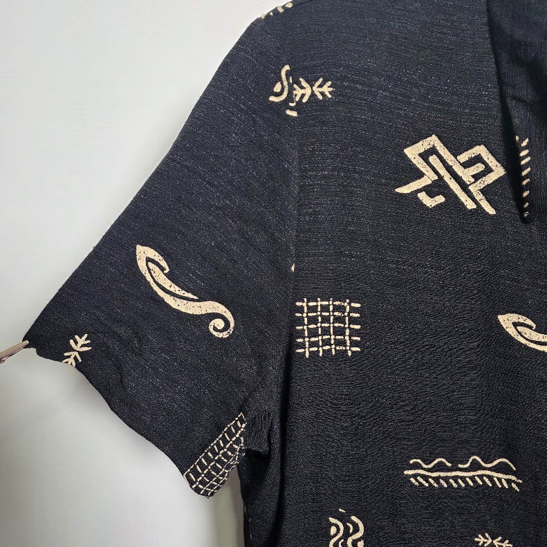 Vintage 90s Teddi Black Rayon Button Up Shirt Top Size 16 Tribal Geometric Art