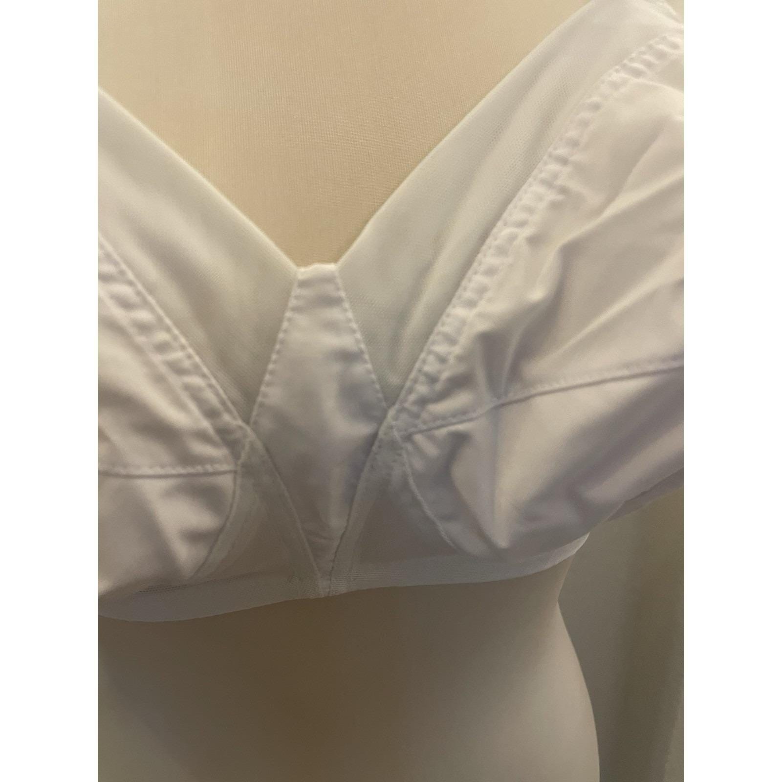 Retro Vtg NOS White Exquisite Form Pointy Bullet Bra 36 B Pinup Girl NIP New