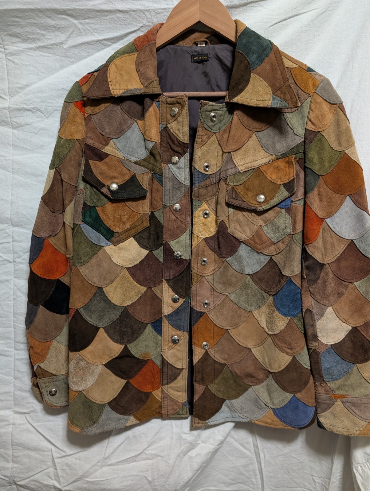 VTG 1970s Fish Scale Scalloped Brown Multi-Color Suede Shirt Jacket Patch Medium