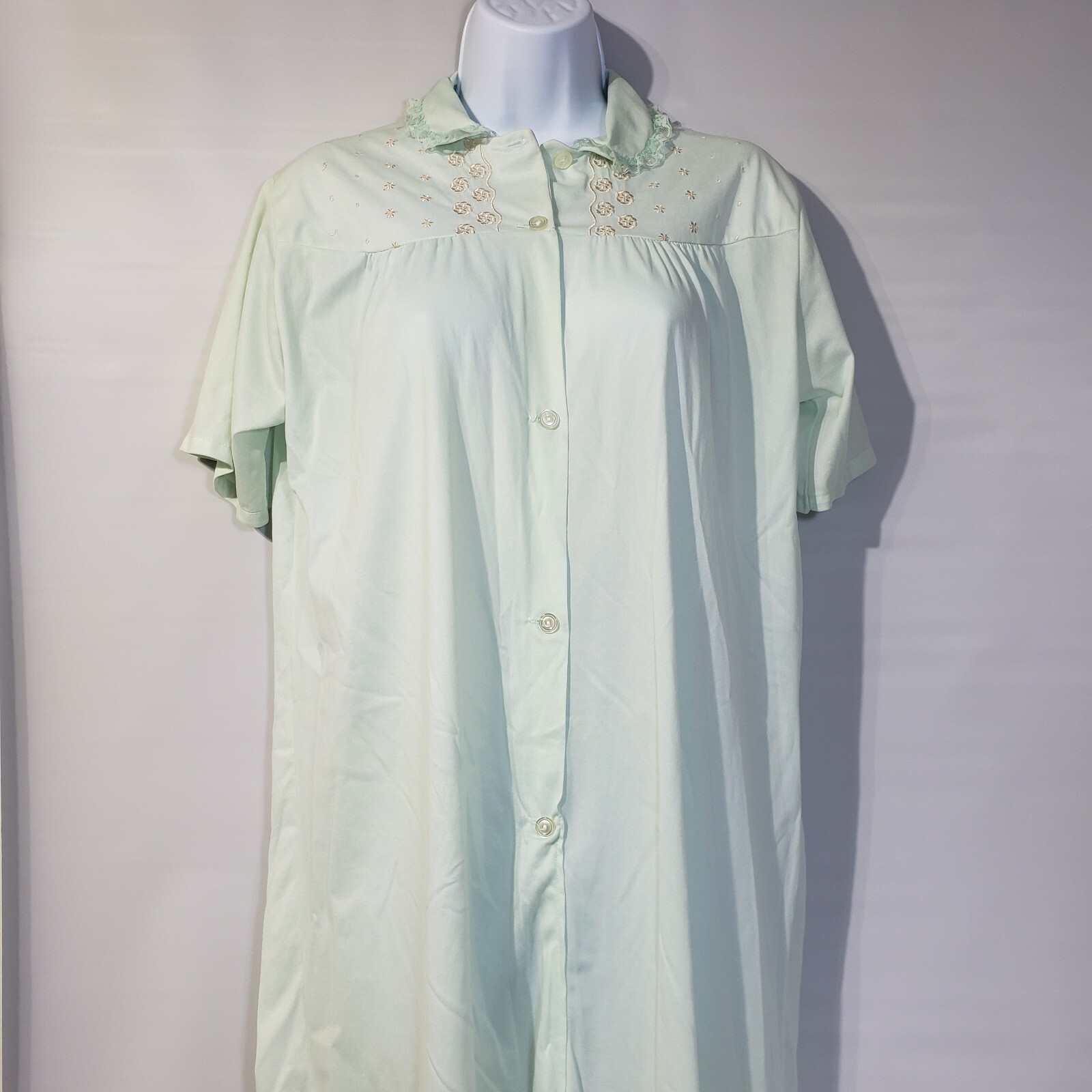 Philmaid Nightgown mint green Nylon Button Up Robe Lingerie Gown Large 32/34 Vtg