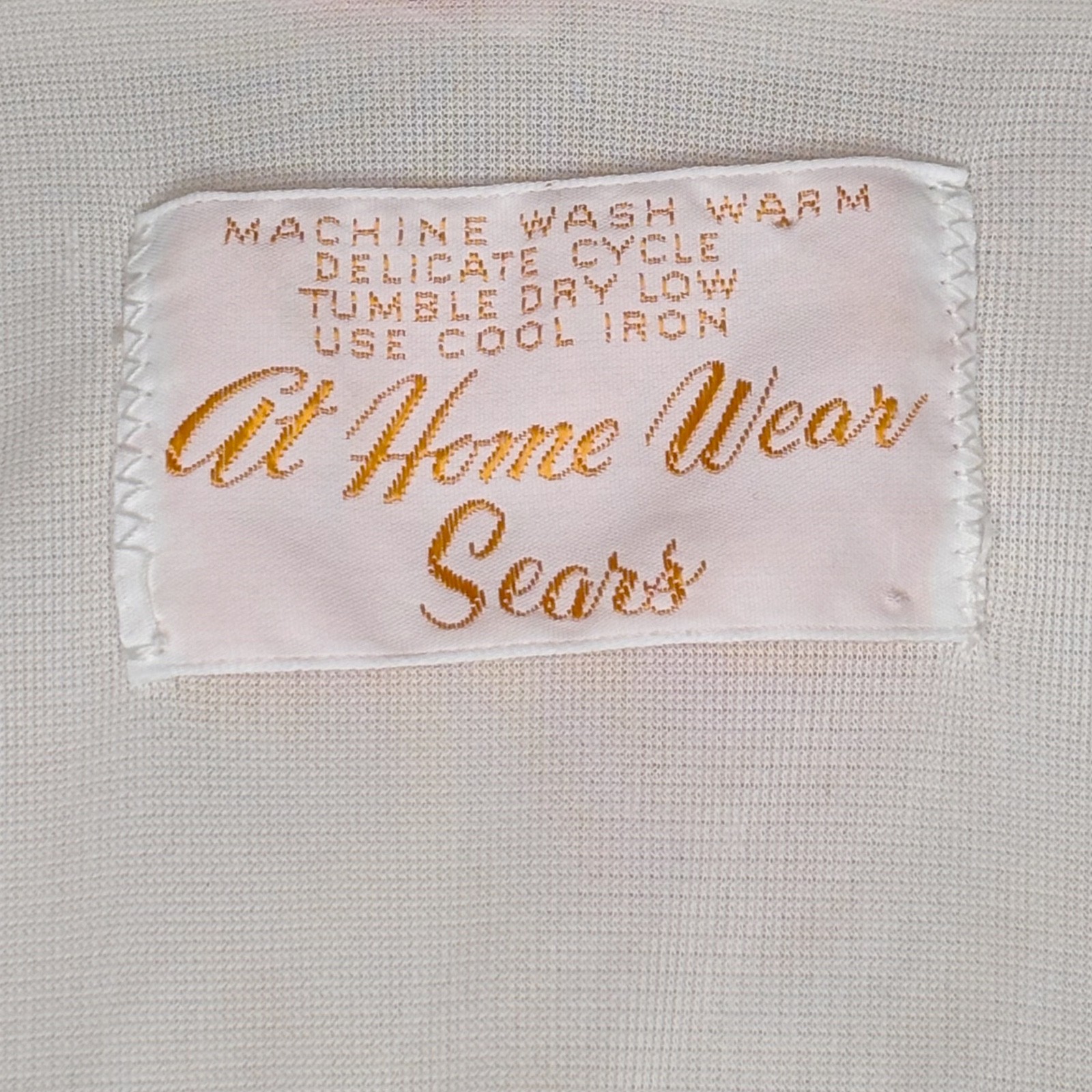 Vintage Sears At Home Wear Quilted Floral Button Front Ivory Pink Robe Housecoat