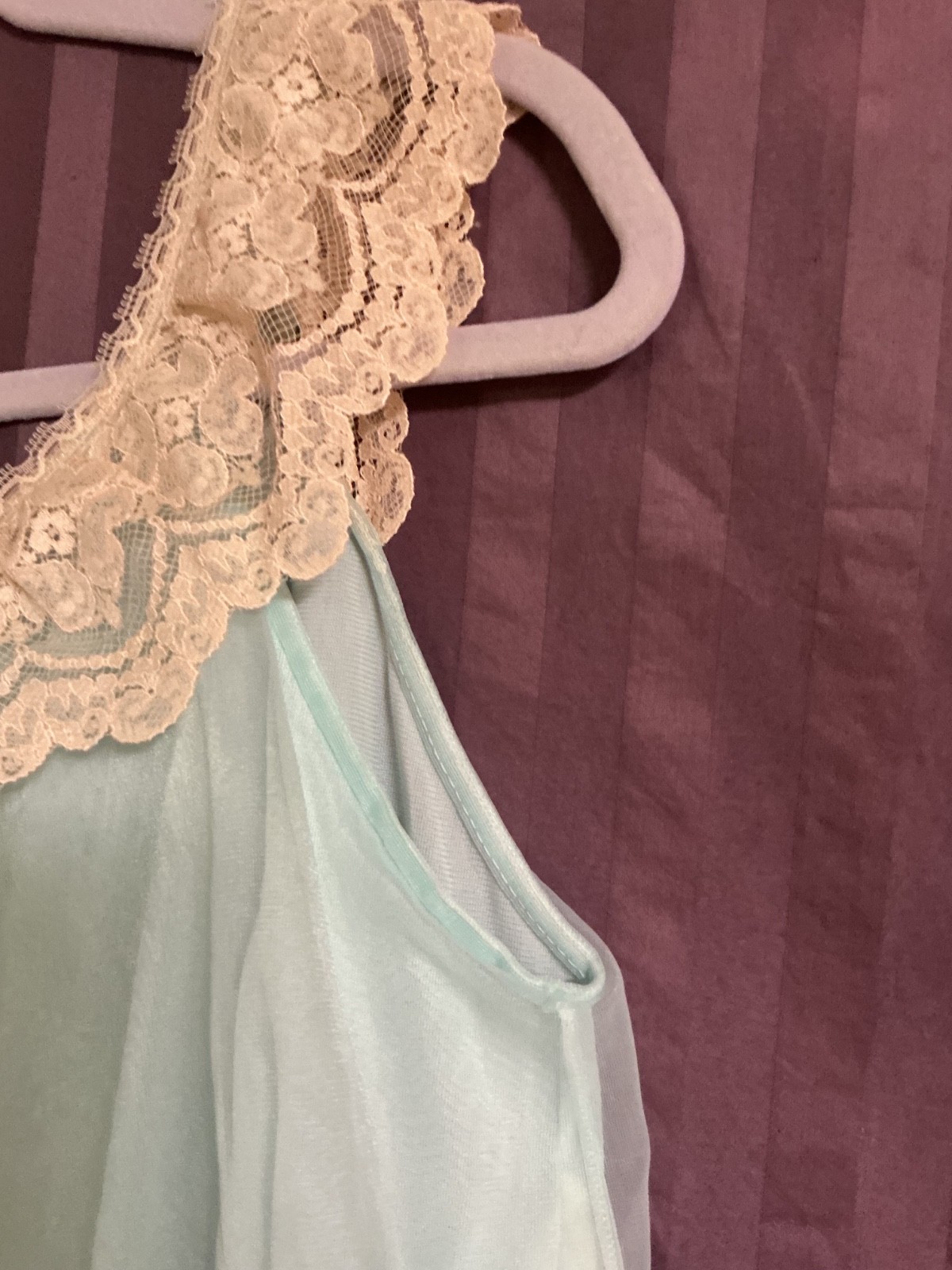 VINTAGE 2 LAYER NYLON SEMI SHHEER NEGLIGEE LACE TRIM SZ. L PALE TEAL